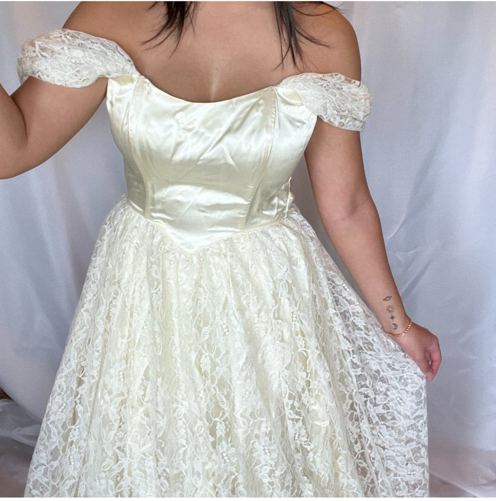 ✨ Ultimate Reseller Bundle - 6 items + Mystery vintage tee!