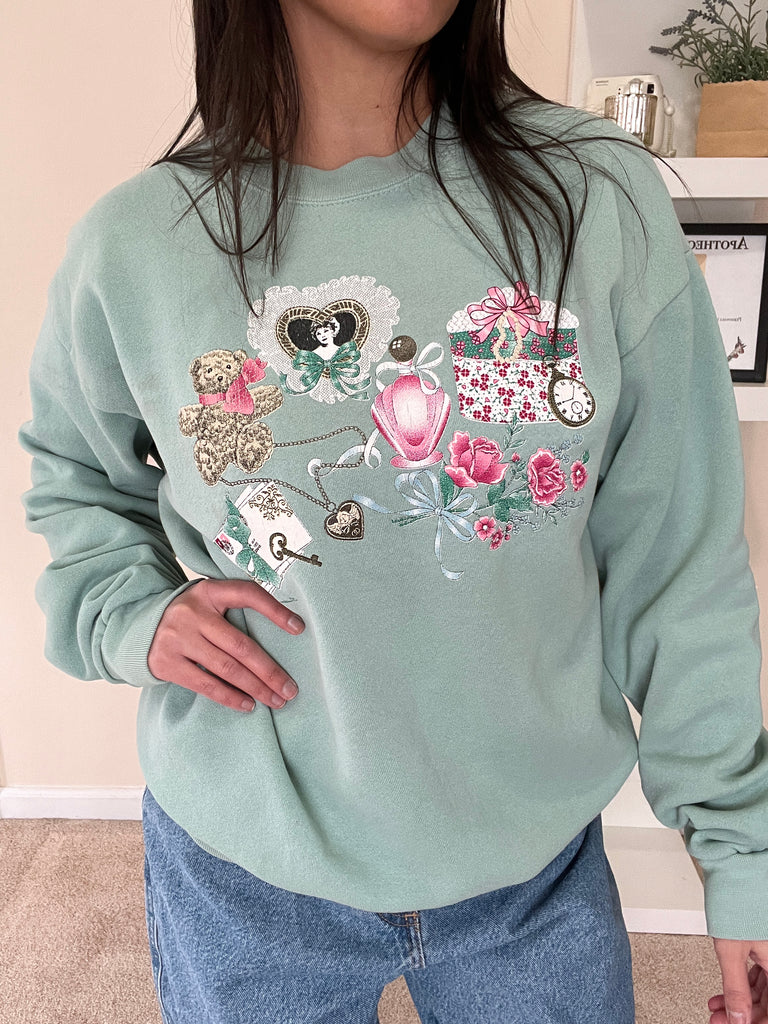 Santee Victorian Graphics Sweater - L