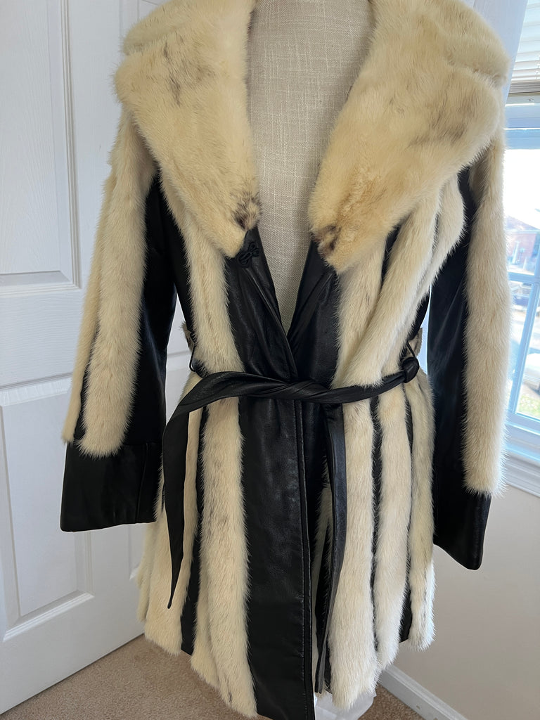 Rare Fox Fur Leather Coat Black | White - S/M