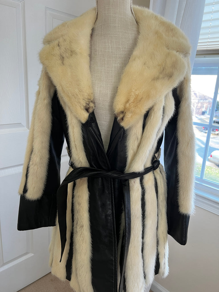 Rare Fox Fur Leather Coat Black | White - S/M