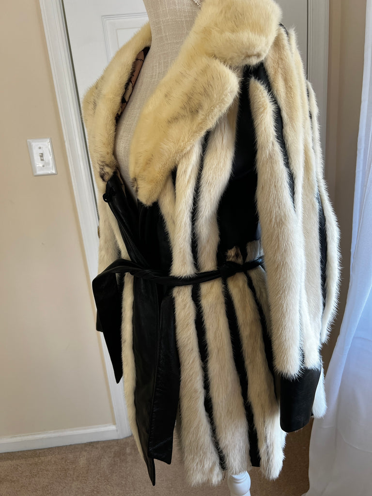 Rare Fox Fur Leather Coat Black | White - S/M